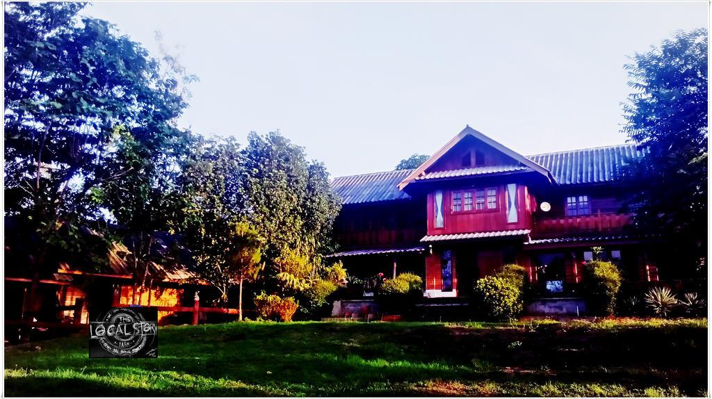 The Local Story Resort Ban Mon Talaeng Екстериор снимка