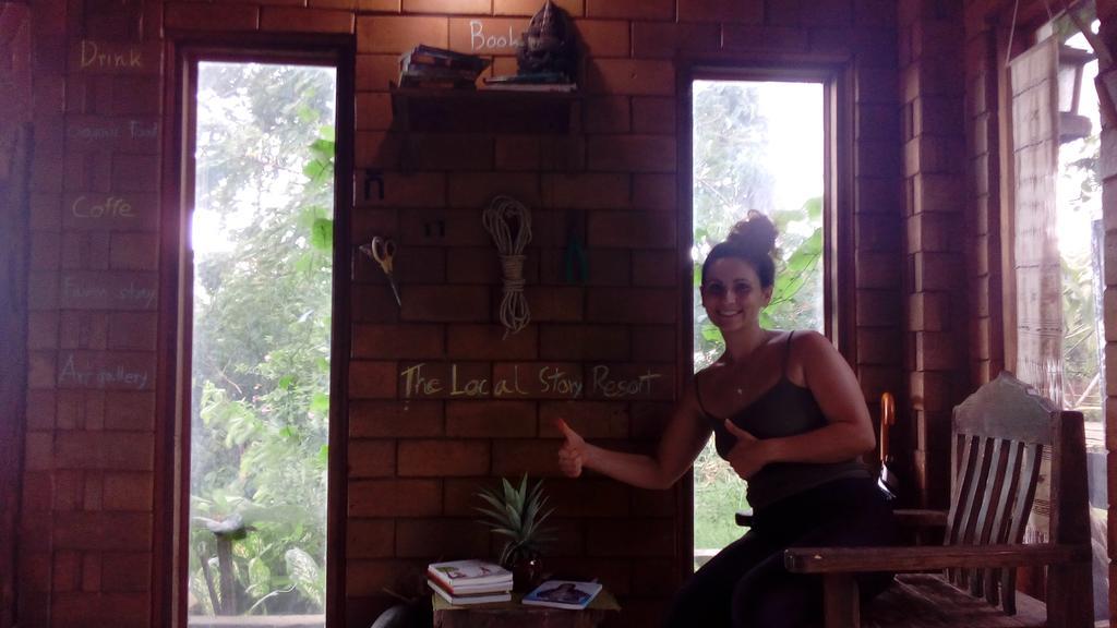 The Local Story Resort Ban Mon Talaeng Екстериор снимка