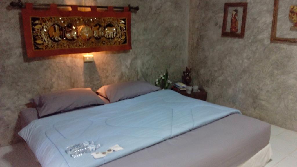 The Local Story Resort Ban Mon Talaeng Екстериор снимка